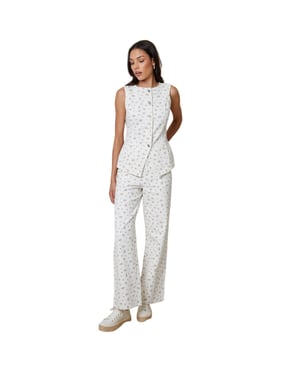 Threadbare Dames/Dames gebloemd patroon mouwloze vest top (Witte afdrukken)