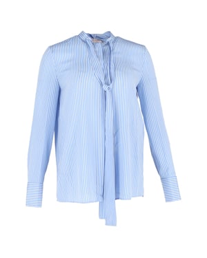 Valentino Garavani Gestreepte Strikknopen Shirt in Blauwe Zijden Crêpe De Chine
