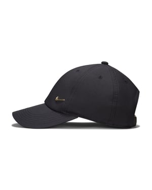 Accessories Nike Swoosh Cap Junior in Black/Flt Gold