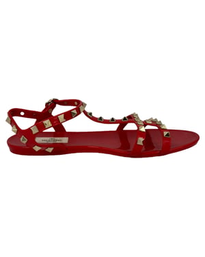 Valentino Garavani Rockstud Plat Sandalen in Rode Rubber