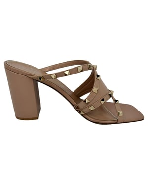 Valentino Garavani Rockstud Hakmuiltjes in Beige Leer