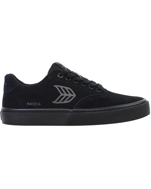 Cariuma Naioca Pro Unisex Black Plimsolls