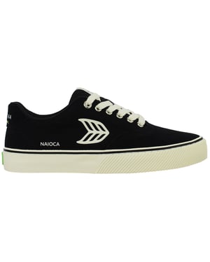 Cariuma Naioca Pro Unisex Black Plimsolls