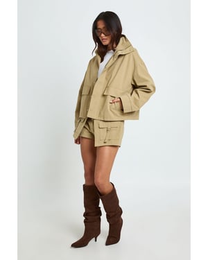 Utility Pocket Front Short