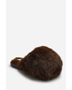 Wheres That From Womens Keira Extreme Fluffy Oversized Faux Fur Slippers