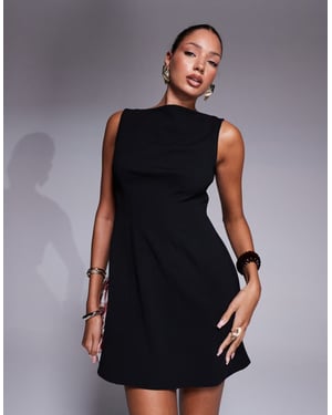 ASOS DESIGN ärmlös mini klänning med sömdetaljer i svart
