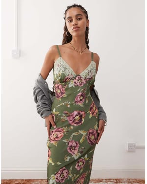 Återvunnen vintage maxi camiklänning i mörkgrön blommönster