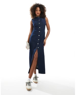 ASOS DESIGN rundhalsad denim maxiklänning med knappframsida i indigo
