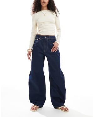 ASOS DESIGN hög midja barrel leg jeans i tvättad denim