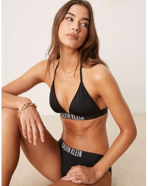 Calvin Klein Intense Power trekantig bikiniöverdel i svart