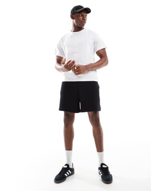 ASOS DESIGN essentiella oversized shorts i svart