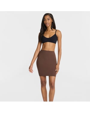 Half slip with control short in mocha