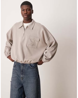 ASOS DESIGN oversized boxig polo jumper med broderad ficka i latte