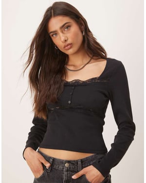 ASOS DESIGN ribbat långärmad topp med spets- och knapppdetaljer i svart