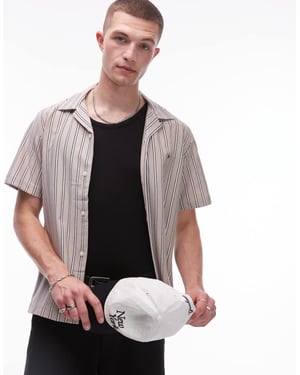 Tommy Hilfiger stickad randig kortärmad skjorta i beige