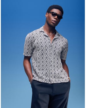 Hollister kortärmad virkade kontrast crossover skjorta i svartmix
