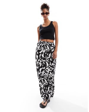 Wednesday Girl's midaxi skirt in animal print