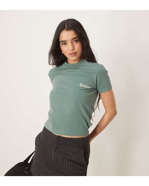 Dickies djuprotad grafisk ryggtryck baby t-shirt i mörkgrön - exklusiv för ASOS