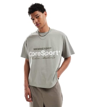 Jack & Jones boxig oversized kort t-shirt med framptryck i khaki