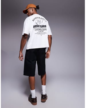 ASOS DESIGN boxig oversized t-shirt med textgrafik i vitt