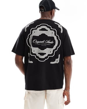 Jack & Jones oversize t-shirt med originaltryck på ryggen i svart