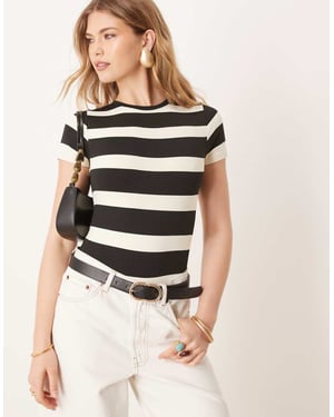 ASOS DESIGN sömlös t-shirt bodysuit i svart randig