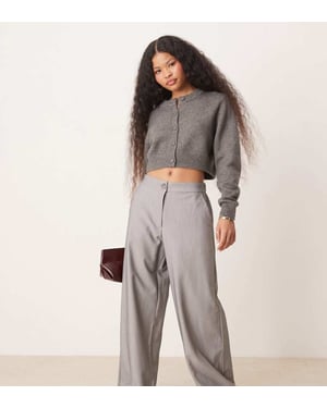 ASOS DESIGN Petits skräddarsydda avslappnade raka byxor i grått