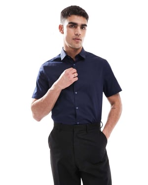 ASOS DESIGN formell lättstruken regular skjorta i marinblå