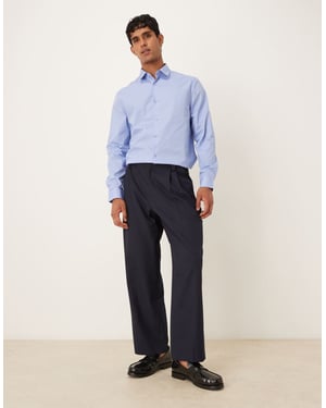 ASOS DESIGN formell lättstruken regular skjorta i blått