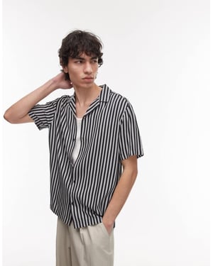 Topman kortärmad skjorta med marinrandig mönster