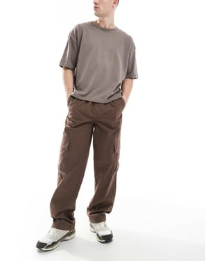 Cotton On baggy fit cargobyxor i chokladbrun