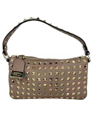 Valentino Garavani Poudre All Over Rockstud Liten Axelväska i Nudefärgad Läder