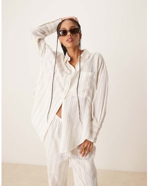 ASOS DESIGN Belle knyt-sidstrand skjorta överdrag i mono rand