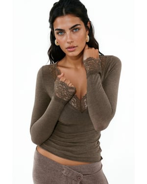 Women's Long-Sleeve Lace V-Neck Top