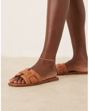 ALDO Elenaa vadderade platta sandaler i tan läder