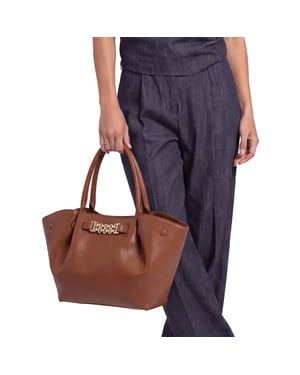 Nikkie Amara chunky shopper