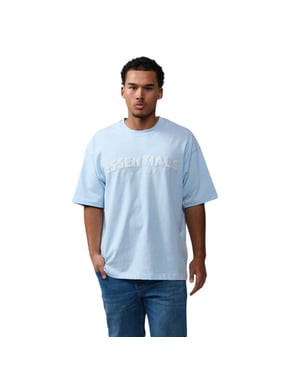 Cou7ure Essentials Titch eential t-hirt