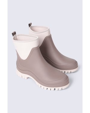 'Bailey' Women's Wellies Durable Rubber Outsole Moisture Wicking Comfy Rain Boots Taupe