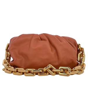 Bottega Veneta Kedjeväska i brunt kalvskinn
