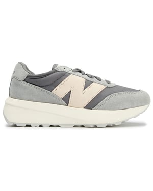 New Balance 370 Trainers