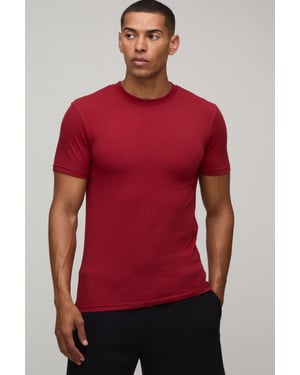 Essential Muscle Fit T-Shirt