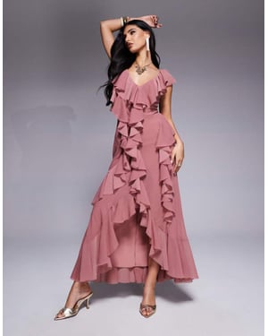 ASOS DESIGN fläktad sned maxi-klänning med öppen rygg i rosarosa