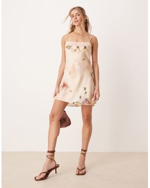 ASOS DESIGN blommig top med rynkad bystdetalj mini-klänning i dämpad rosa blommönster