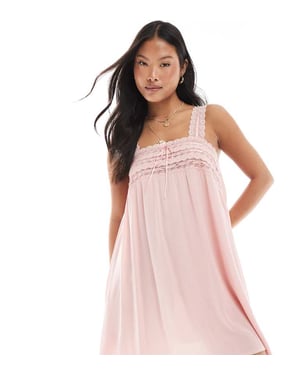 Miss Selfridge Petite spetsdetalj i cheese cloth mini klänning i dammig rosa