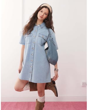 Miss Selfridge oversized kortärmad denimklänning i blekt tvätt