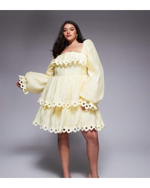 ASOS LUXE Curve överdel med puffärmar och flera lager i minikjol med utskärningar i buttermilk