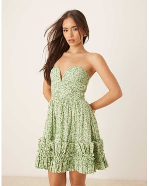Lace & Beads bandeau bomullsklänning med volangkant i grön prästkrage