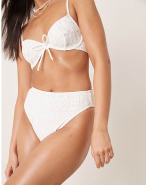 ASOS DESIGN Bertie broderie hög ben hög midja bikiniunderdel i vitt