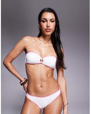 Boux Avenue Rhodes bandeau bikiniöverdel med rosa whipstitch i vitt