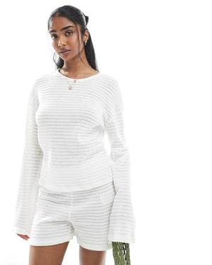 Pieces mixa och matcha självrandig stickad topp med vida ärmar i off-white